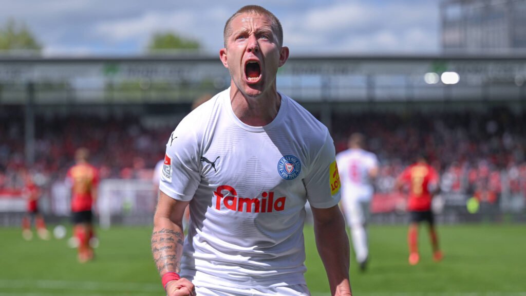 teilnehmer: sv wehen wiesbaden gegen holstein kiel tabelle